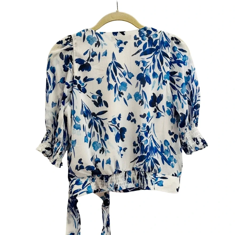 Banana Republic Blue White Floral Wrap Top Petite S Puff Sleeve Smocked V-Neck
